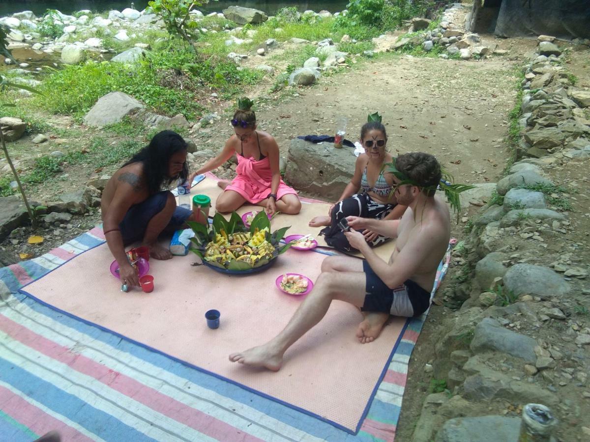 Landak River Guest House Only Trekking With Us Bukit Lawang Exterior photo